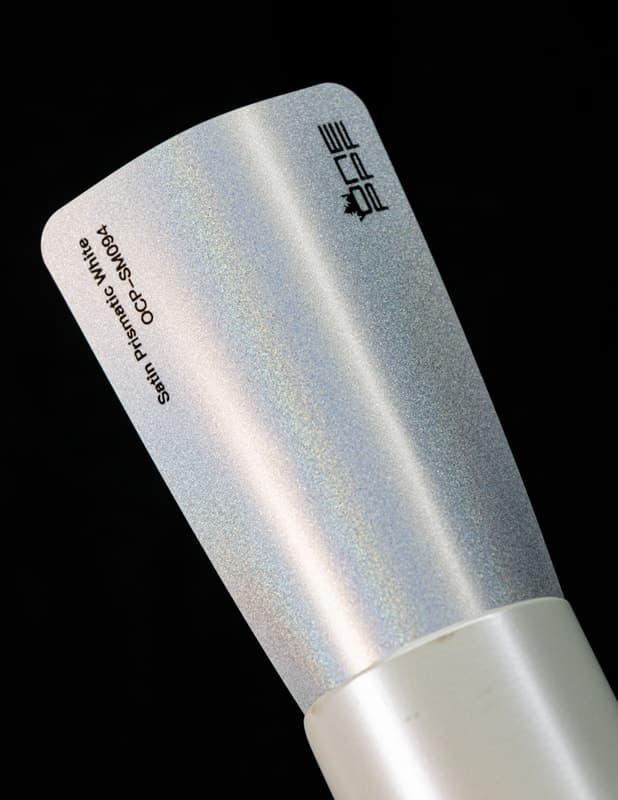 Satin Prismatic White swatch