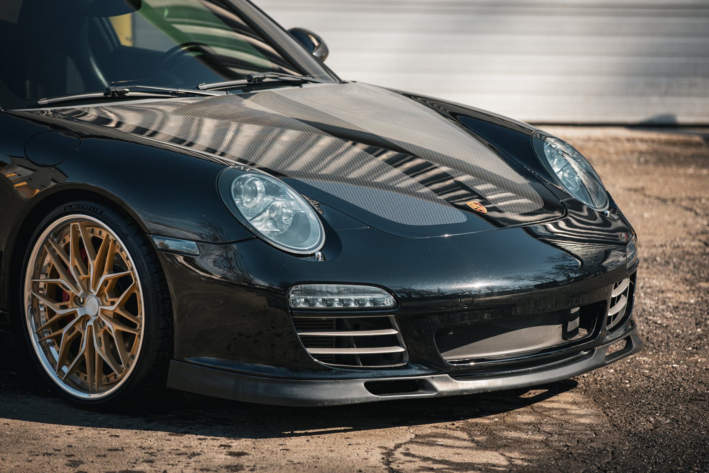 Gloss Carbon Fiber on Porsche 911, one-ppf