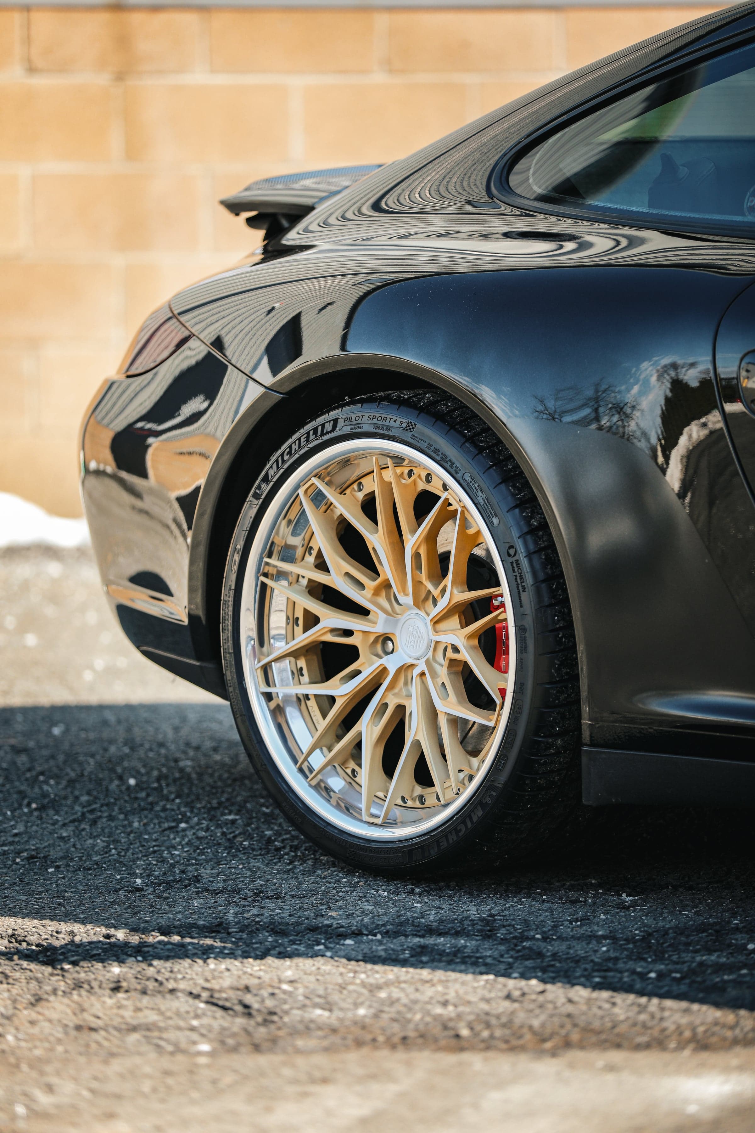 Gloss Carbon Fiber on Porsche 911, one-ppf