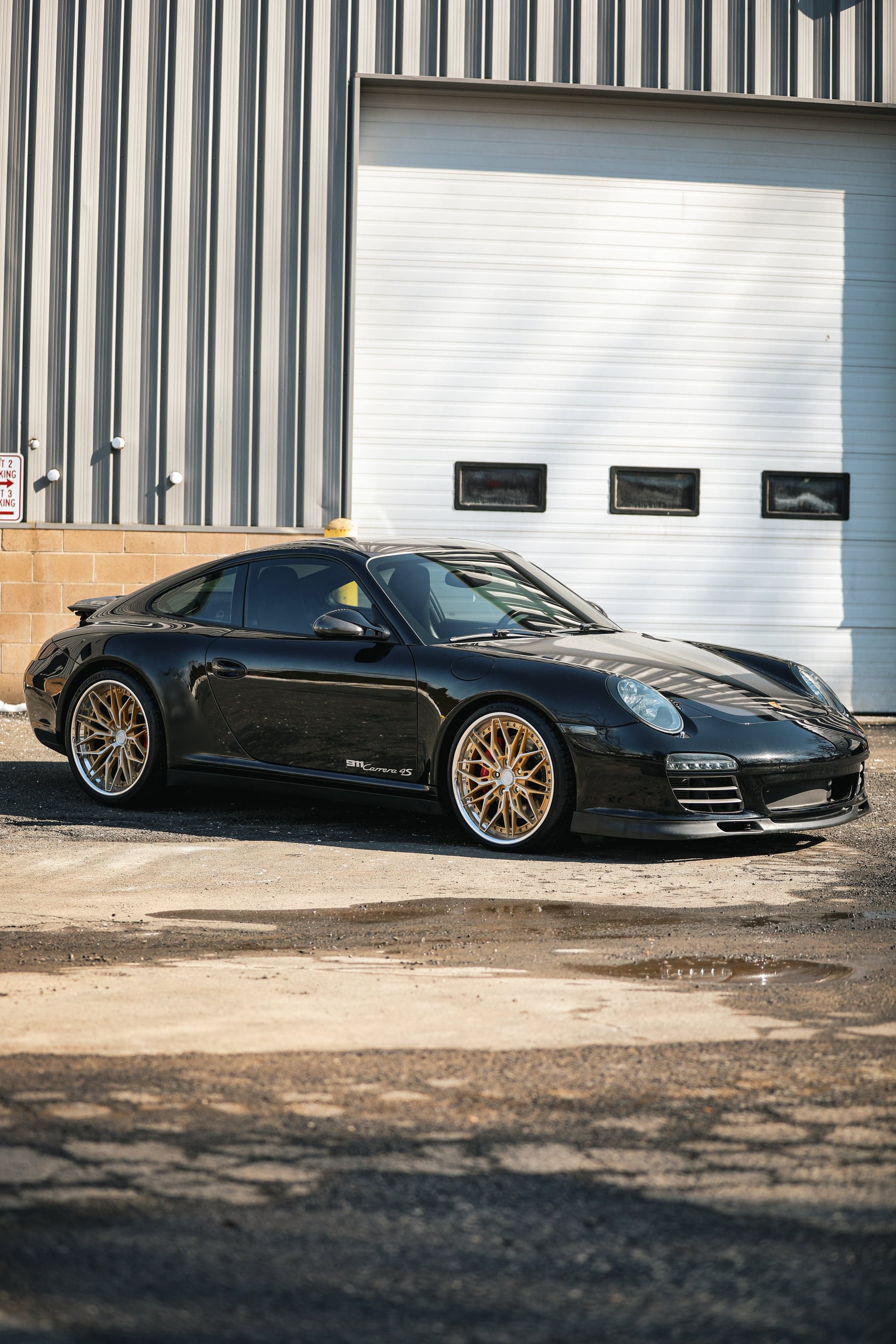 Gloss Carbon Fiber on Porsche 911, one-ppf